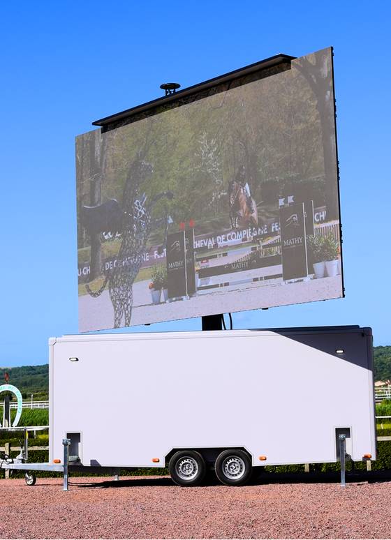 Equestrian show · live & results